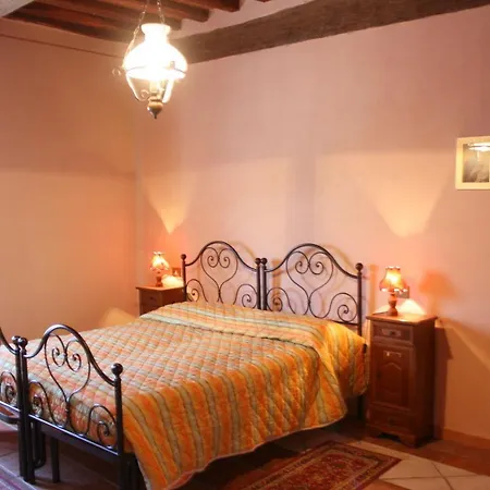 Fattoria Le Chianacce Apartment